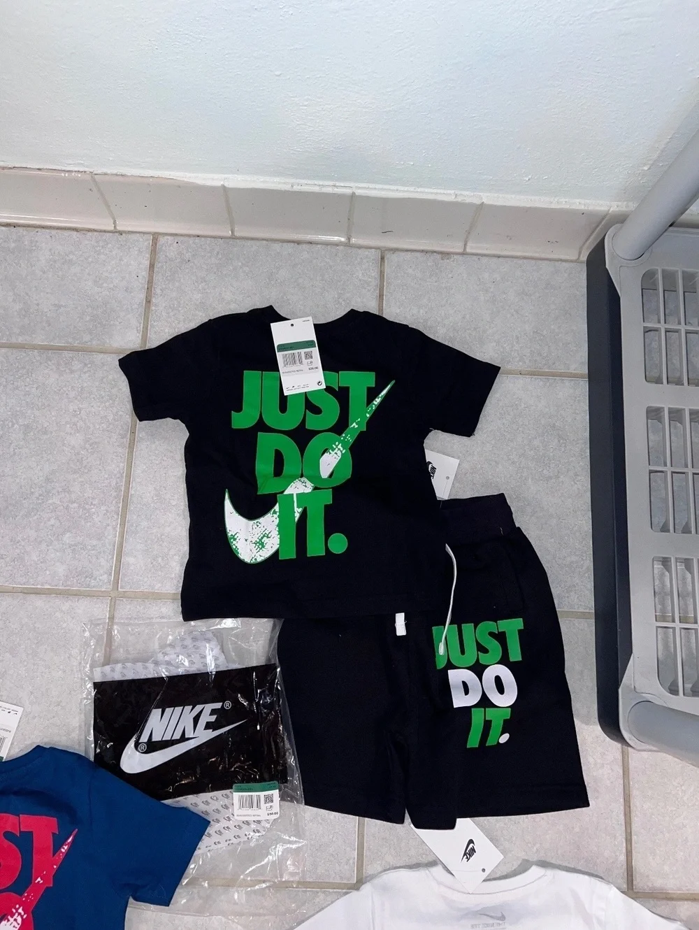 Kids Nike short/shirt set 13/14T youth XL